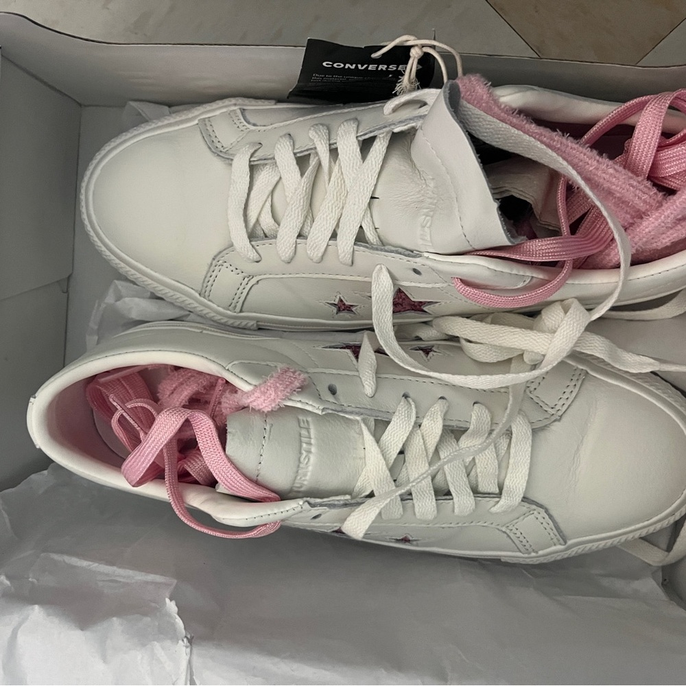 NWT NEVER WORN COVERSE X TURNSTILE ONE STAR PRO WHITE SKATE SHOES WOMEN’S 9